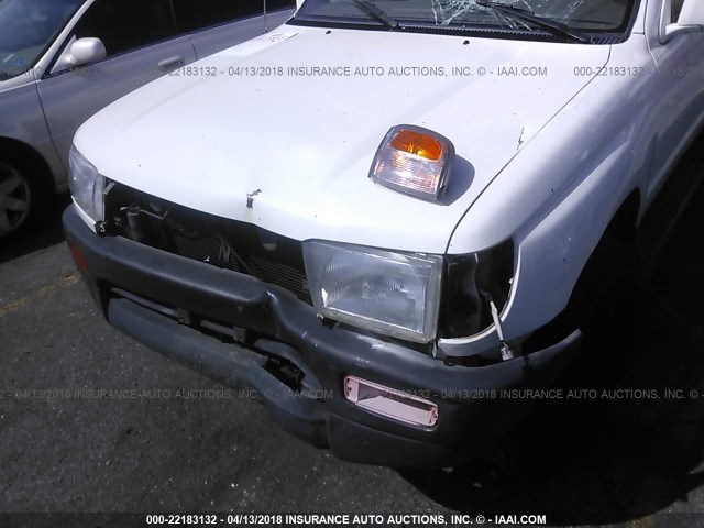 JT3GN86R4W0076967 - 1998 TOYOTA 4RUNNER SR5 WHITE photo 6