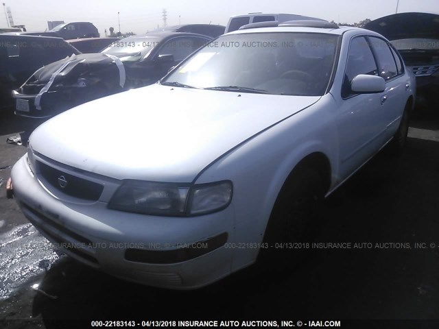 JN1CA21D0ST075874 - 1995 NISSAN MAXIMA GLE/GXE/SE WHITE photo 2