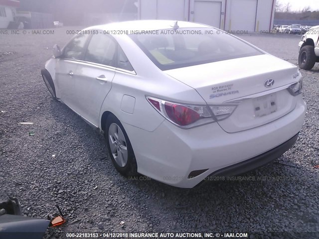 KMHEC4A47CA059322 - 2012 HYUNDAI SONATA HYBRID WHITE photo 3