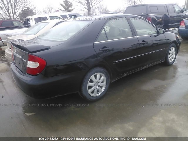 4T1BE30K34U305130 - 2004 TOYOTA CAMRY LE/XLE/SE შავი ფოტო 4