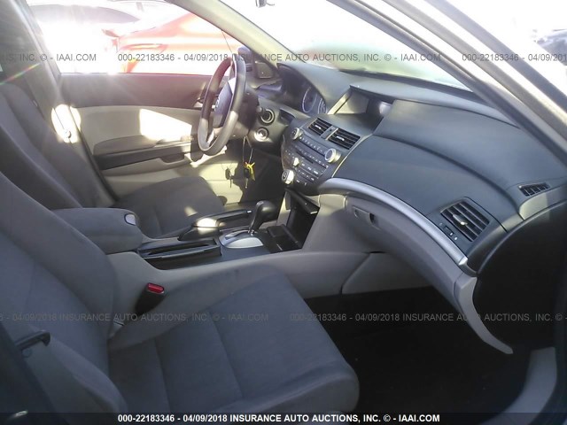 1HGCP2F46CA149639 - 2012 HONDA ACCORD LXP GRAY photo 5