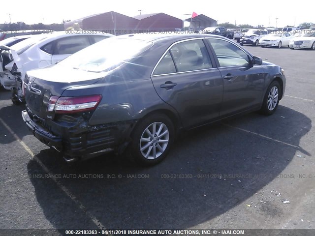 4T1BK3EK4BU628374 - 2011 TOYOTA CAMRY SE/LE/XLE GRAY photo 4