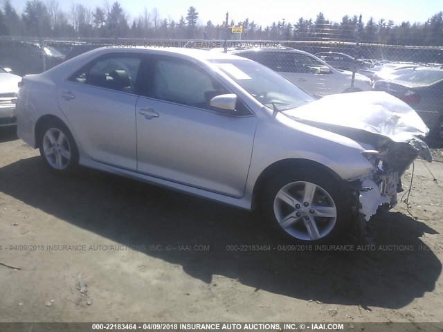4T1BF1FK7EU346452 - 2014 TOYOTA CAMRY L/SE/LE/XLE 银色 照片 1