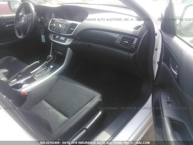 1HGCR2F59EA062498 - 2014 HONDA ACCORD SPORT Ақ фото 5