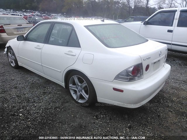 JTHBD182010022539 - 2001 LEXUS IS 300 WHITE photo 3