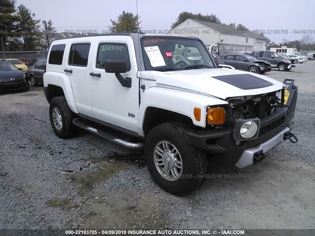 5GTEN13E488199323 - 2008 HUMMER H3 WHITE photo 1