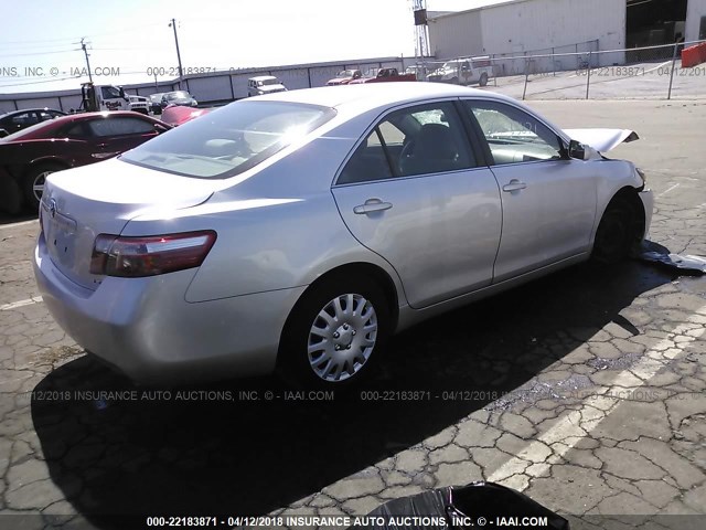 4T1BE46K18U246551 - 2008 TOYOTA CAMRY CE/LE/XLE/SE SILVER photo 4