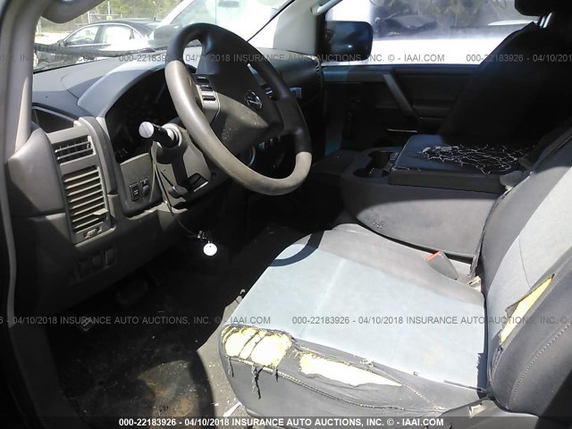 1N6BA06A26N535071 - 2006 NISSAN TITAN XE/SE/LE BLACK photo 5