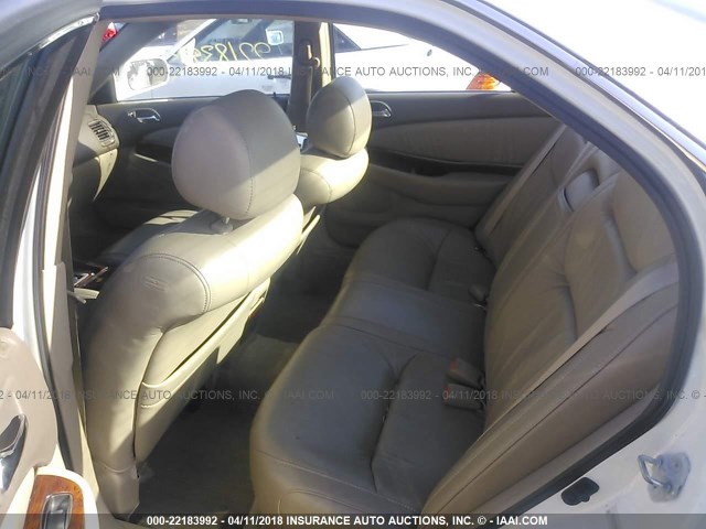 19UUA5668YA031673 - 2000 ACURA 3.2TL WHITE photo 8