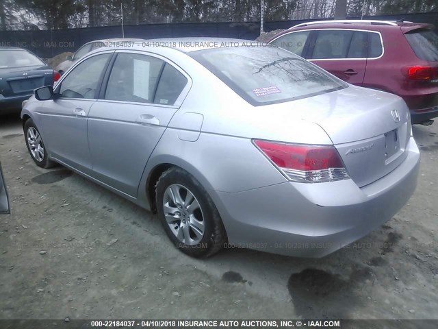 1HGCP26418A058768 - 2008 HONDA ACCORD LXP SILVER photo 3