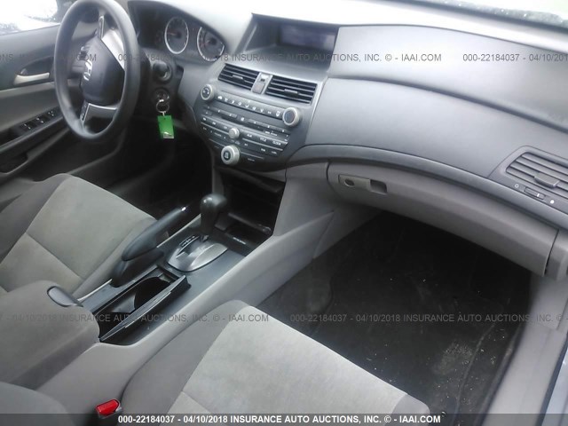 1HGCP26418A058768 - 2008 HONDA ACCORD LXP SILVER photo 5