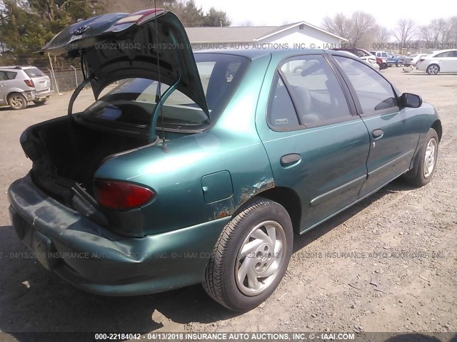 3G1JF524XVS853305 - 1997 CHEVROLET CAVALIER LS GREEN photo 4