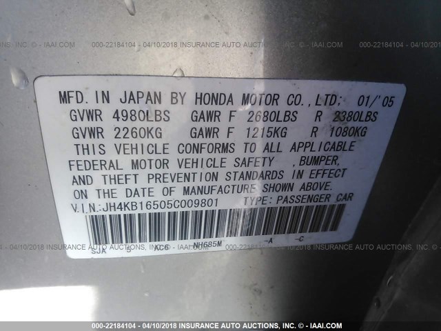 JH4KB16505C009801 - 2005 ACURA RL SILVER photo 9