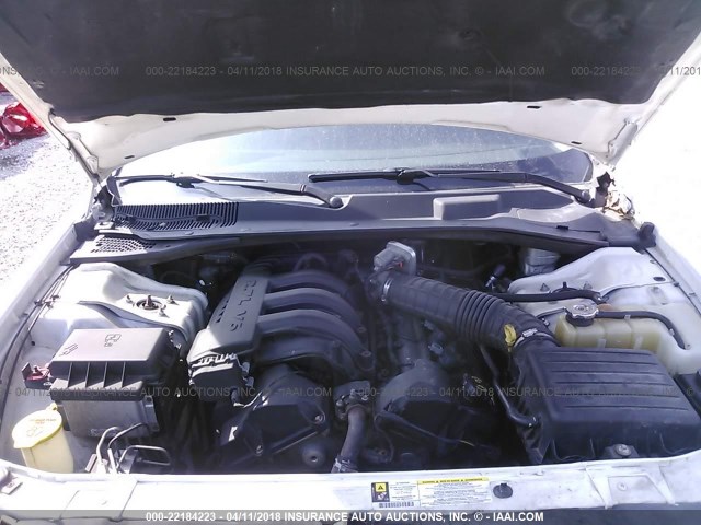 2D8FV47T46H477944 - 2006 DODGE MAGNUM SE WHITE photo 10