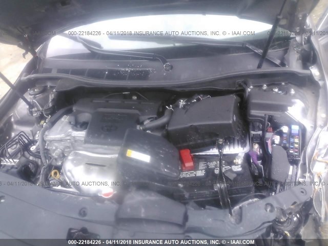4T1BF1FK7GU574602 - 2016 TOYOTA CAMRY LE/XLE/SE/XSE Gris photo 10
