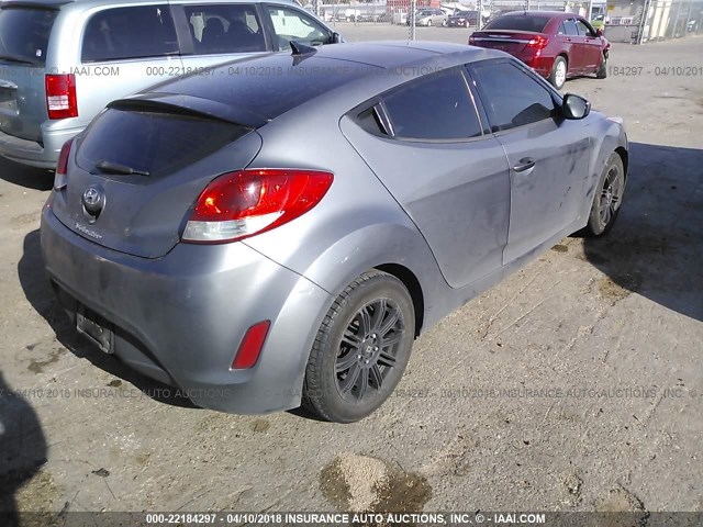 KMHTC6ADXCU061065 - 2012 HYUNDAI VELOSTER GRAY photo 4