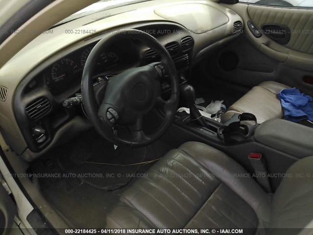 1G2WP52K63F107285 - 2003 PONTIAC GRAND PRIX GT WHITE photo 5