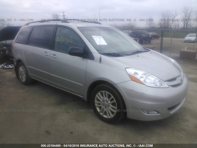 5TDYK4CC9AS329272 - 2010 TOYOTA SIENNA XLE/XLE LIMITED SILVER photo 1