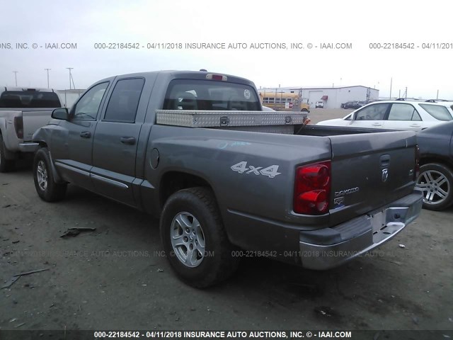 1D7HW58NX5S150441 - 2005 DODGE DAKOTA QUAD LARAMIE GRAY photo 3