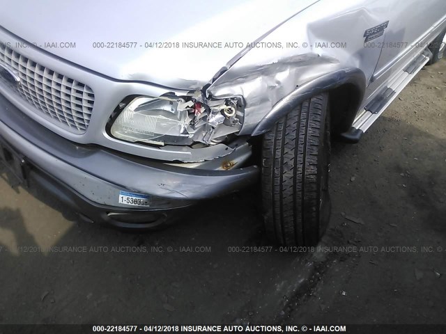 1FMPU16L11LB72477 - 2001 FORD EXPEDITION XLT Gümüş foto 6