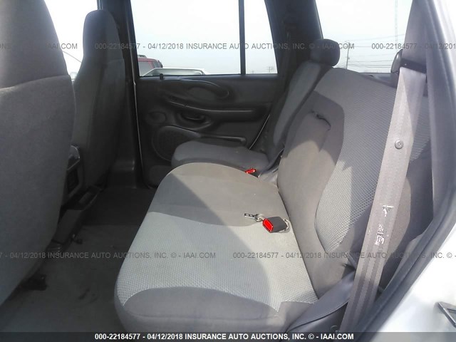 1FMPU16L11LB72477 - 2001 FORD EXPEDITION XLT Gümüş foto 8