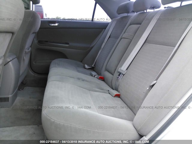 4T1BF32K55U093441 - 2005 TOYOTA CAMRY LE/XLE/SE SILVER photo 8