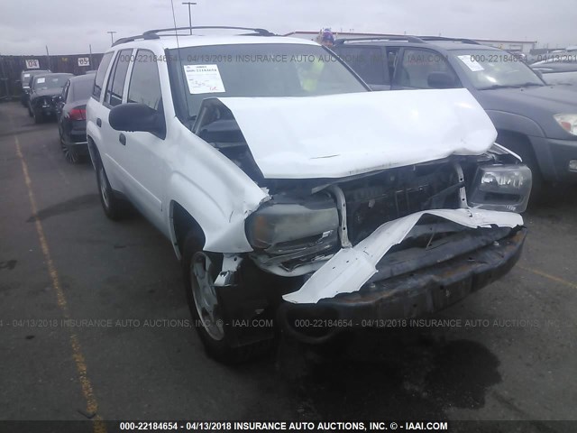 1GNDT13S262328729 - 2006 CHEVROLET TRAILBLAZER LS/LT WHITE photo 1