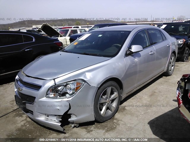 1G1ZC5EU5BF104273 - 2011 CHEVROLET MALIBU 1LT 银色 照片 2