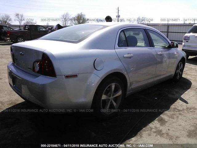 1G1ZC5EU5BF104273 - 2011 CHEVROLET MALIBU 1LT 银色 照片 4