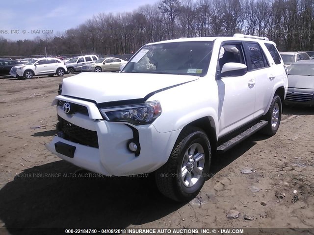 JTEBU5JR8G5395755 - 2016 TOYOTA 4RUNNER SR5 PREM/LTDL/TRAIL/TRD WHITE photo 2