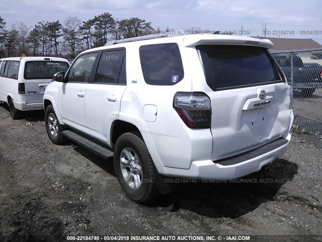 JTEBU5JR8G5395755 - 2016 TOYOTA 4RUNNER SR5 PREM/LTDL/TRAIL/TRD 白色 照片 3