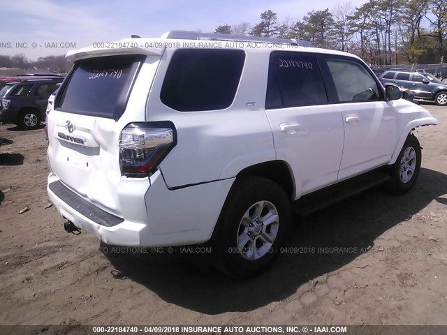 JTEBU5JR8G5395755 - 2016 TOYOTA 4RUNNER SR5 PREM/LTDL/TRAIL/TRD WHITE photo 4