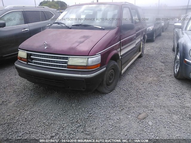 2P4GH4533MR143324 - 1991 PLYMOUTH VOYAGER SE MAROON photo 2