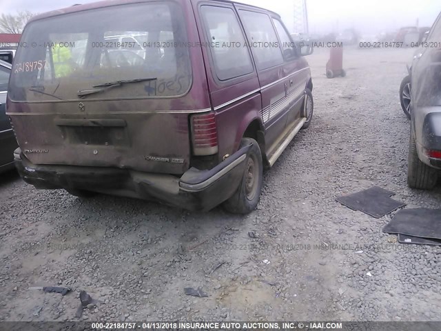 2P4GH4533MR143324 - 1991 PLYMOUTH VOYAGER SE MAROON photo 4