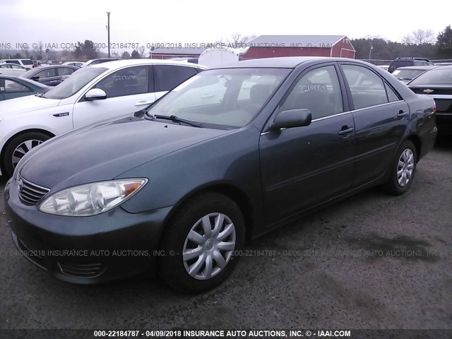 4T1BE32K46U118379 - 2006 TOYOTA CAMRY LE/XLE/SE ნაცრისფერი ფოტო 2