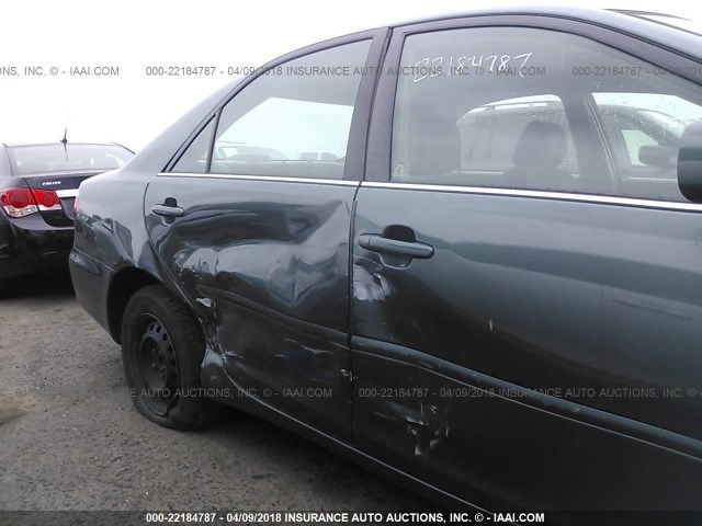 4T1BE32K46U118379 - 2006 TOYOTA CAMRY LE/XLE/SE ნაცრისფერი ფოტო 6