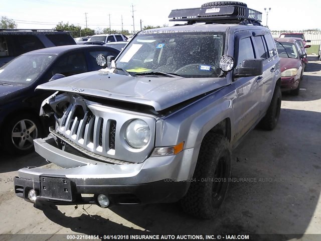 1C4NJRBB6FD332001 - 2015 JEEP PATRIOT SPORT GRAY photo 2