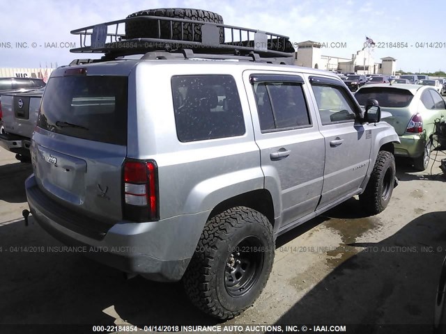 1C4NJRBB6FD332001 - 2015 JEEP PATRIOT SPORT 灰色 照片 4