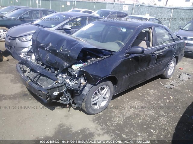 4T1BE32K15U048970 - 2005 TOYOTA CAMRY LE/XLE/SE 黑色 照片 2