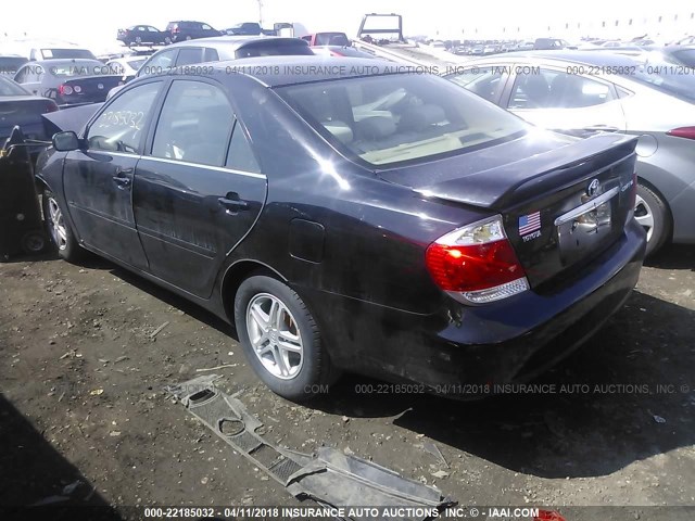 4T1BE32K15U048970 - 2005 TOYOTA CAMRY LE/XLE/SE 黑色 照片 3