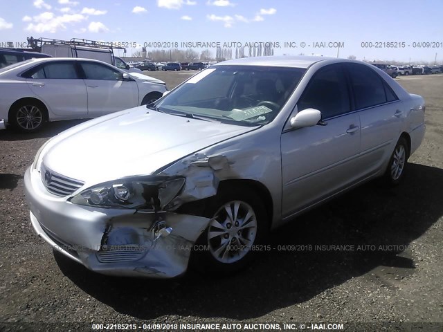 4T1BF30K55U110208 - 2005 TOYOTA CAMRY LE/XLE/SE 银色 照片 2