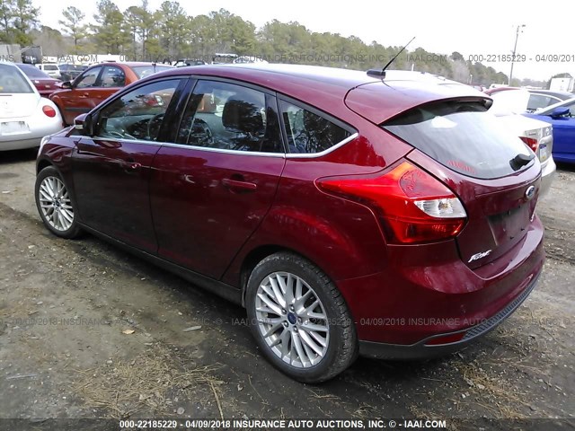 1FADP3N24DL142726 - 2013 FORD FOCUS TITANIUM RED photo 3