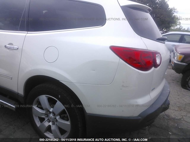 1GNKVLED2CJ213559 - 2012 CHEVROLET TRAVERSE LTZ WHITE photo 6