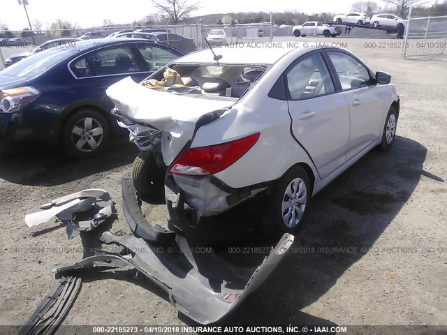 KMHCT4AE1GU985543 - 2016 HYUNDAI ACCENT SE WHITE photo 4