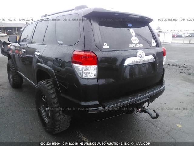 JTEBU5JR1A5022788 - 2010 TOYOTA 4RUNNER SR5/LIMITED/TRAIL BLACK photo 3