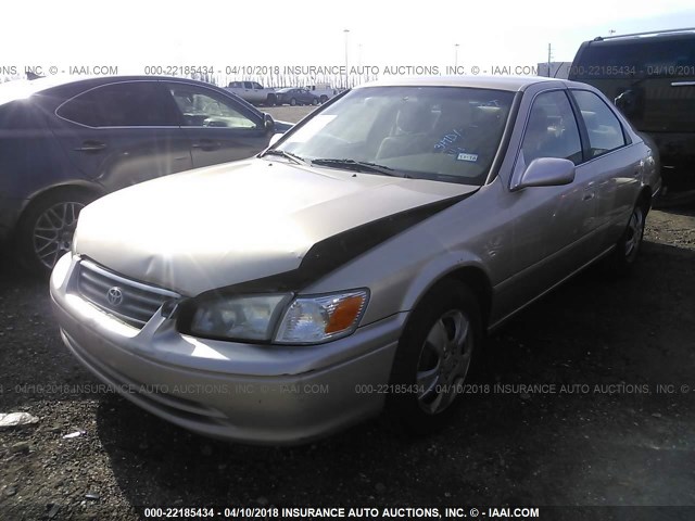 JT2BG22K5Y0506796 - 2000 TOYOTA CAMRY CE/LE/XLE 棕色 照片 2
