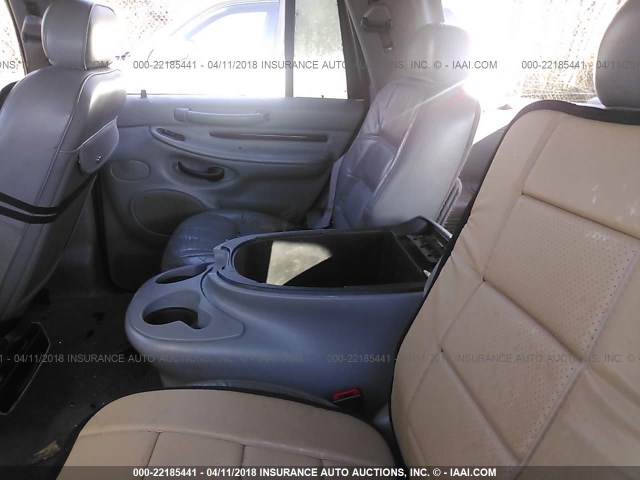 5LMFU28R52LJ16186 - 2002 LINCOLN NAVIGATOR 棕色 照片 8