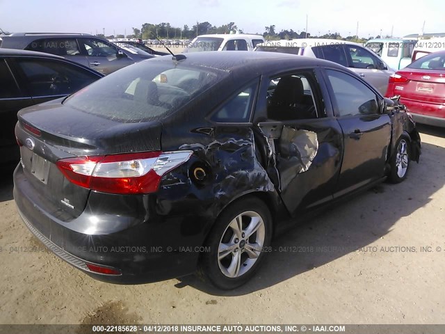 1FADP3F26EL170642 - 2014 FORD FOCUS SE BLACK photo 4