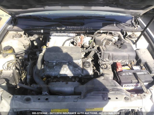 4T1BF30K02U010898 - 2002 TOYOTA CAMRY LE/XLE/SE ვერცხლისფერი ფოტო 10