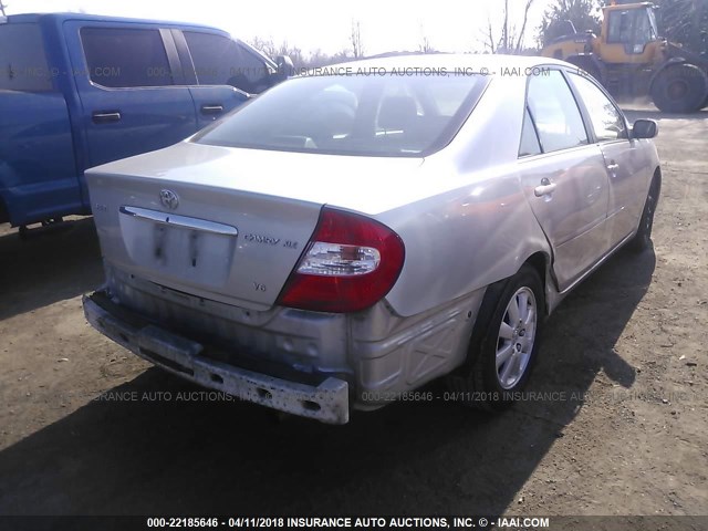 4T1BF30K02U010898 - 2002 TOYOTA CAMRY LE/XLE/SE ვერცხლისფერი ფოტო 6